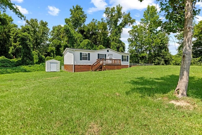Photo - 185 Justice Rd