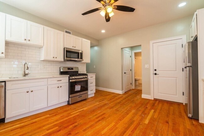 Photo - 30 Chestnut Ave Unidad #3
