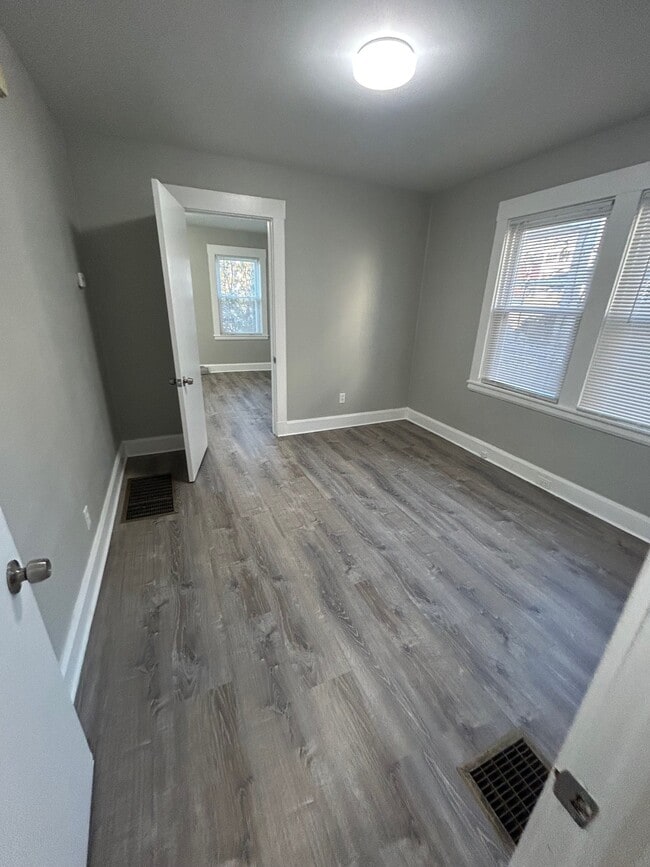 Photo - 46 Beech St Unit 1