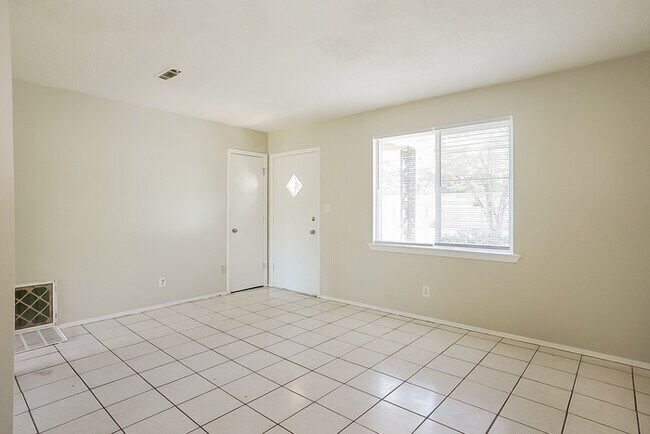 Photo - 3510 Southwick Rd