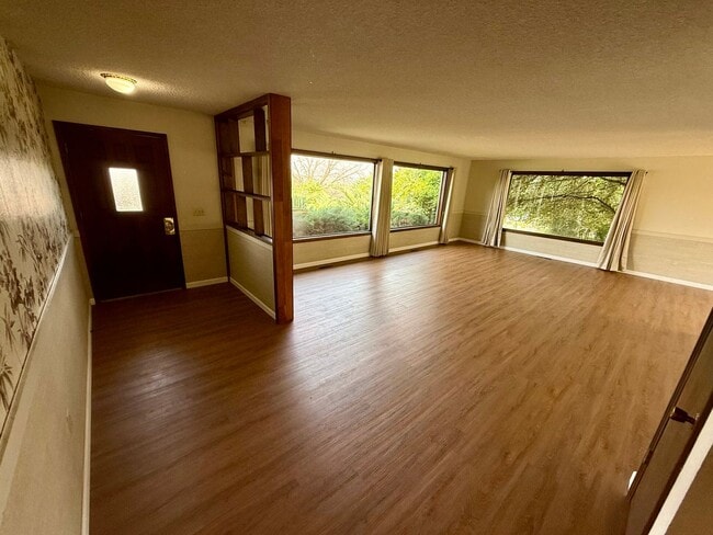 Photo - Beautiful Golf Course Home | 2 Bed • 2 Bath • Bonus Room