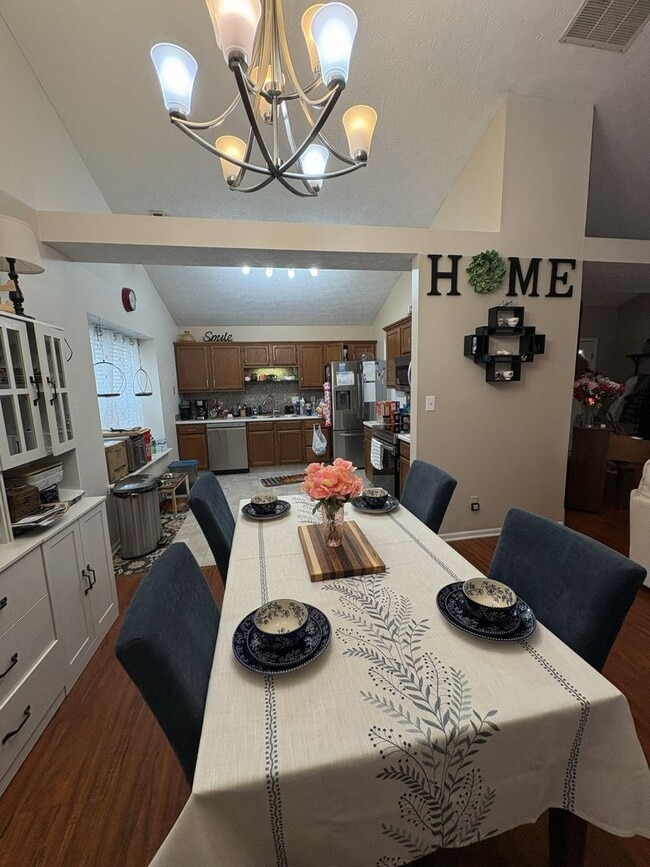 Photo - 3044 Village Park N Dr