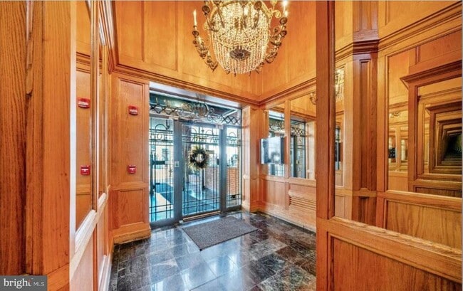 Building Photo - 1080 Wisconsin Ave NW Unit 501