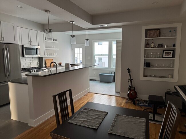 Photo - 1414 Quincy St NW