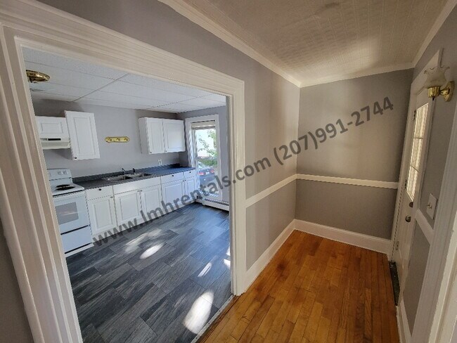 Photo - 97 Grove St Unit 1