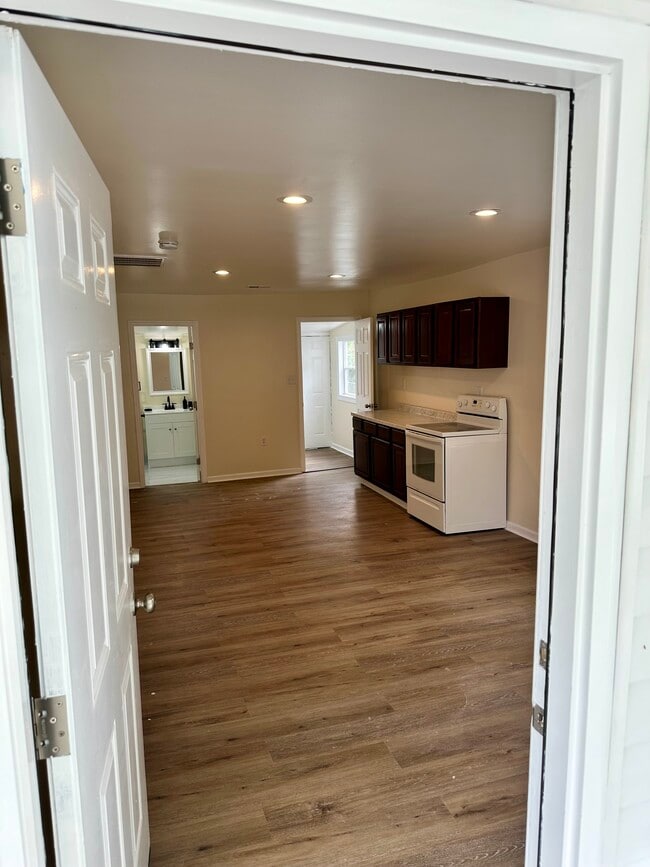 Photo - 2228 Tate St