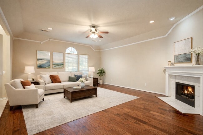 Photo - 18422 Auburn Woods Dr