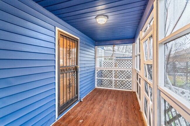 Photo - 2603 Louise Ave