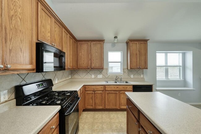 Photo - 1910 Rachel Ln