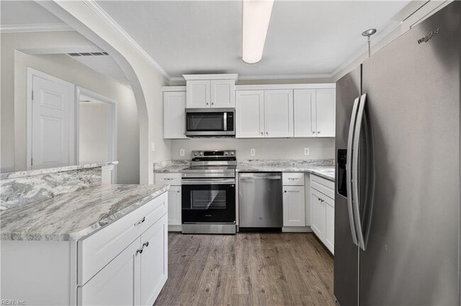 Photo - 805 Fairfield Blvd
