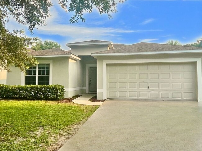 Building Photo - 3/2 with flex room & Fenced in yard Rental