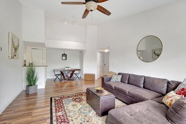 Photo - 1400 Crestwood Ct S Unit 1407
