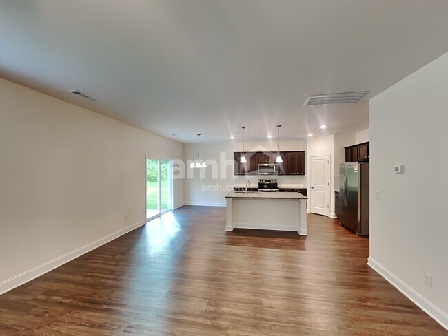 Photo - 428 Charity Ln