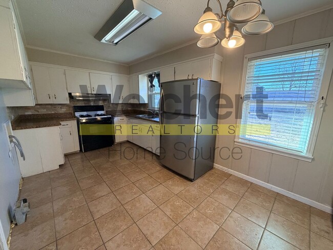 Photo - 3 bedroom, 1 bath in Sunset Hills