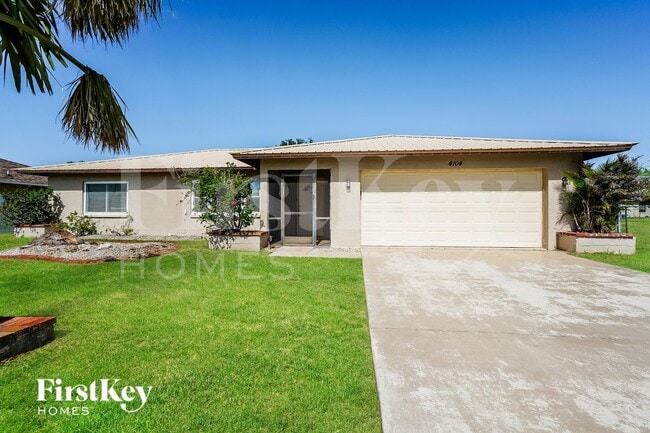 Building Photo - 4104 SW 7th Ave