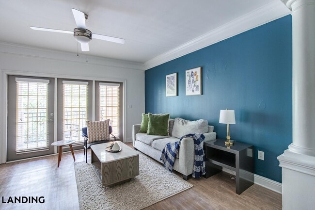 Building Photo - 925 Canterbury Rd NE