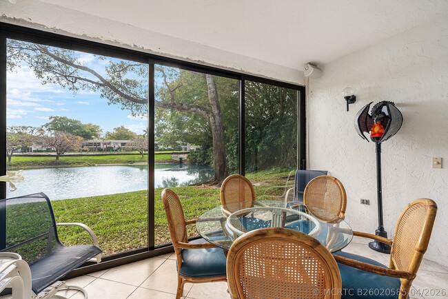 22 Westgate Ln Unit E