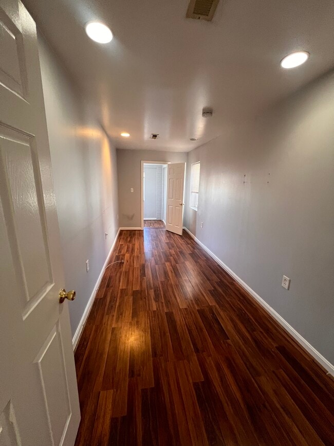 Bedroom 2 - 1710 Trinidad Ave NE Unit 02