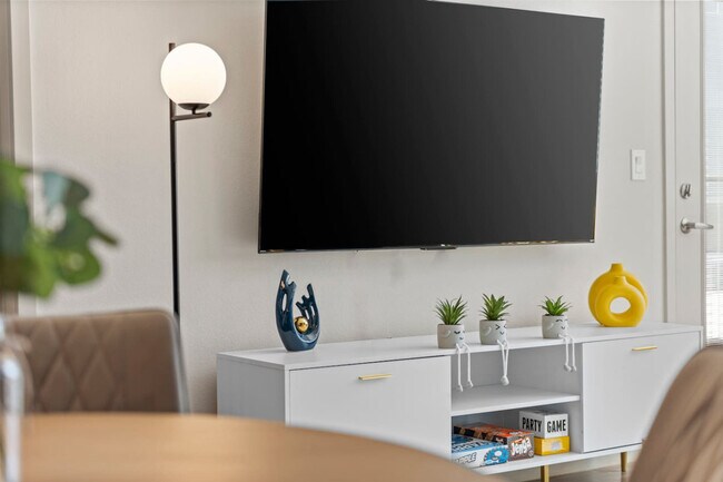 Photo - 711 W Broadway Rd Unidad ID1366961P