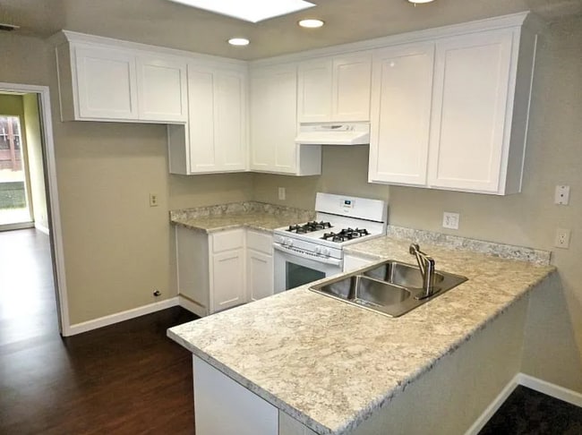 Photo - 5614 Tarwood Way