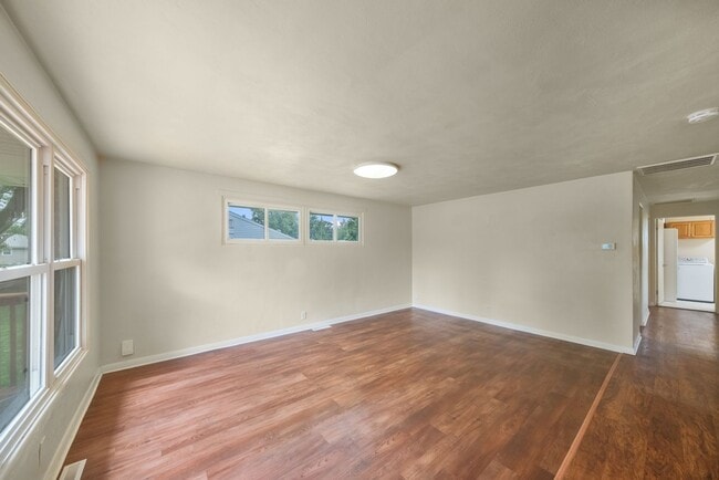 Photo - Mahomet | Renovated 2 Bed / 1 Bath Home