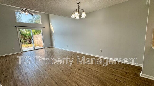 Photo - 11766 White Horse Rd