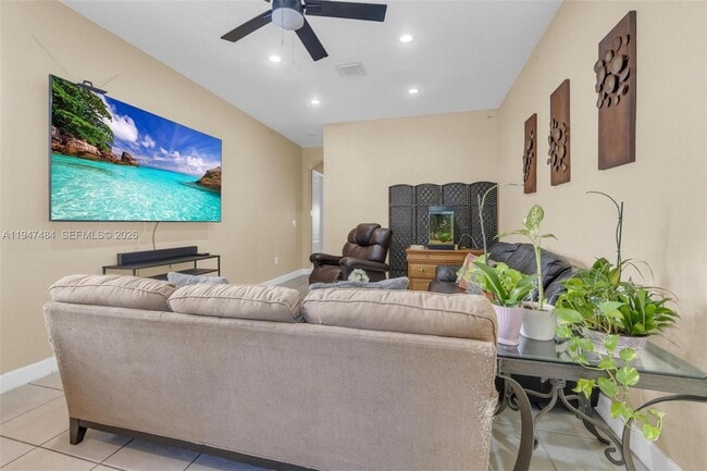 Photo - 8612 Buckskin Manor