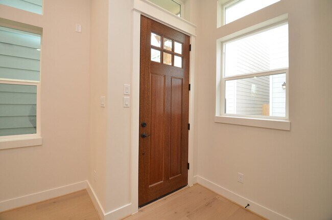 Photo - 9309 Montridge Dr