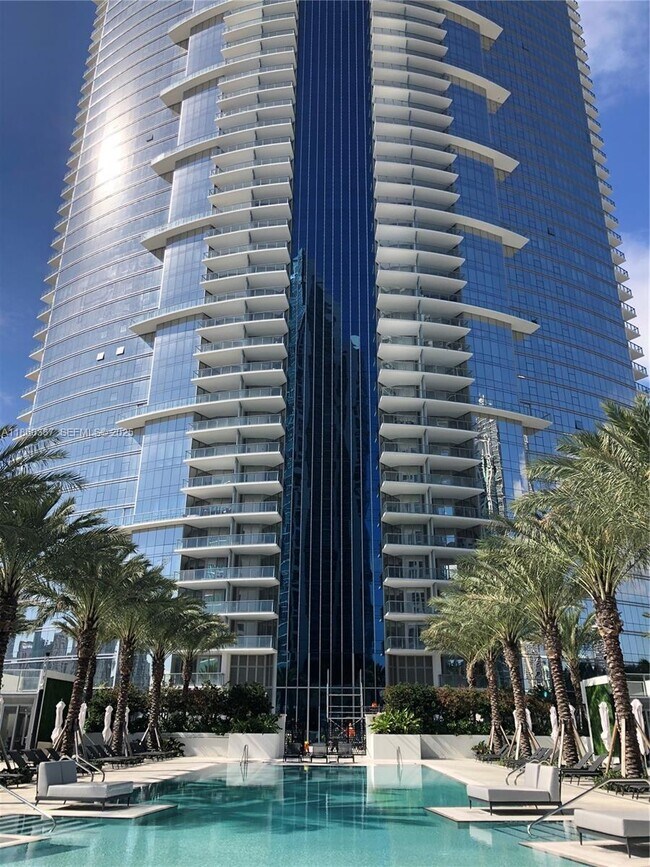 Photo - 851 NE 1st Ave Unit 3904