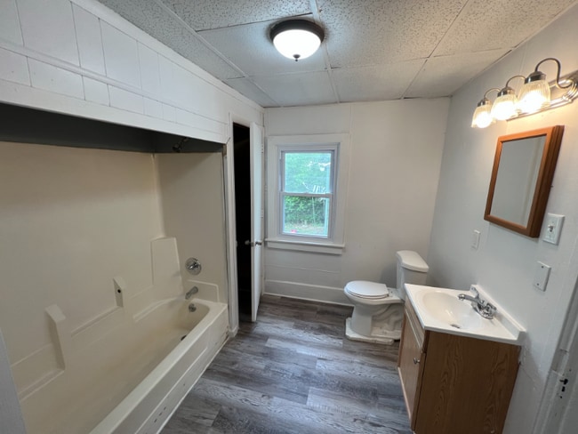 Photo - 313 Main St Unit 1