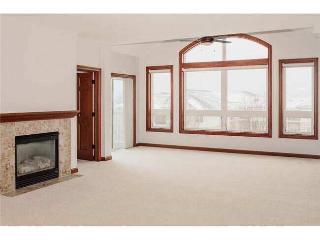 Photo - 2670 Kelley Pkwy Unit 318