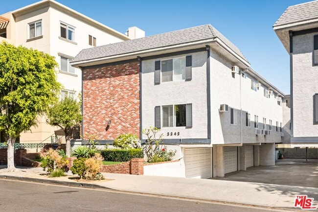 Building Photo - 2242 S Bentley Ave