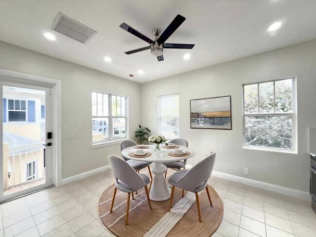 Photo - 200 W Bay Cedar Cir