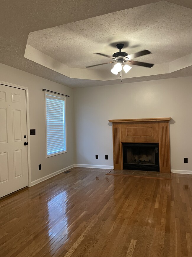 Photo - 2203 Ladd Dr