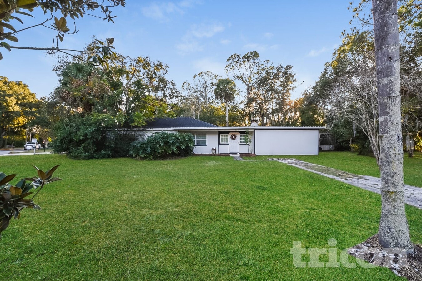 Photo - 2406 Decottes Ave