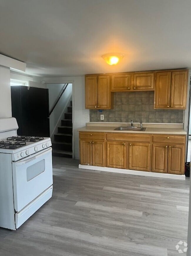 Building Photo - Ash Street Unit A Rental