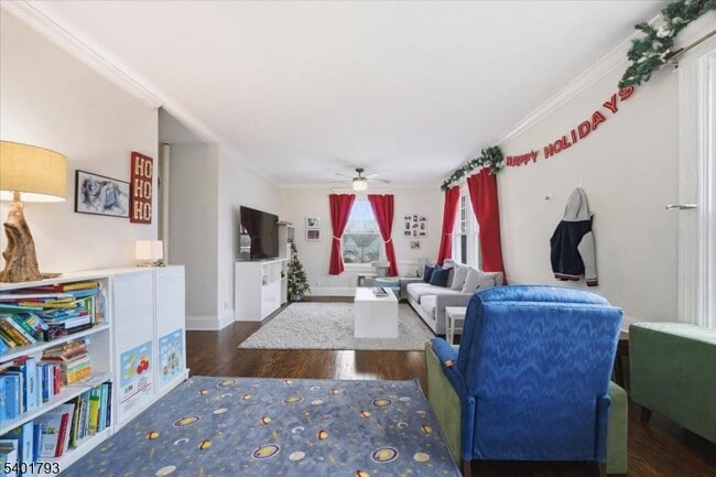 Photo - 103 Early St