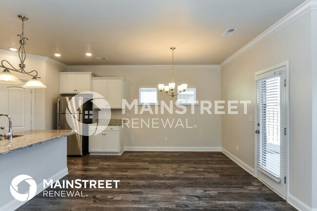 Photo - 303 Addison Ct
