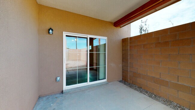 Photo - 1421 N Renaissance Blvd NE