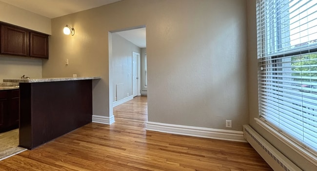 Photo - 116 Oak Grove St – Oak Grove Downtown