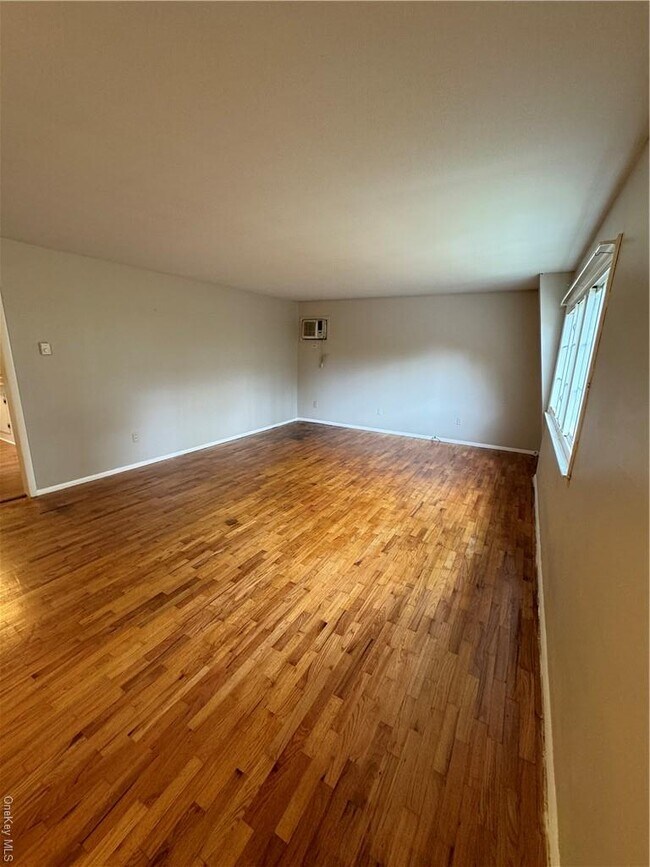 Photo - 71 E Green Rd Unit 2