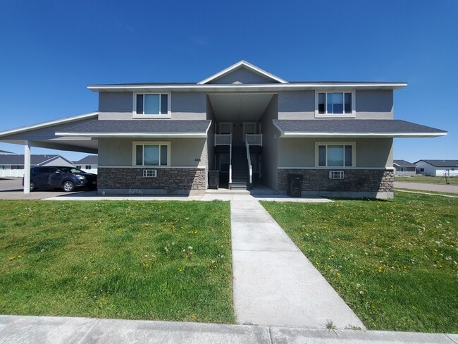 606 Caribou St Unit 2
