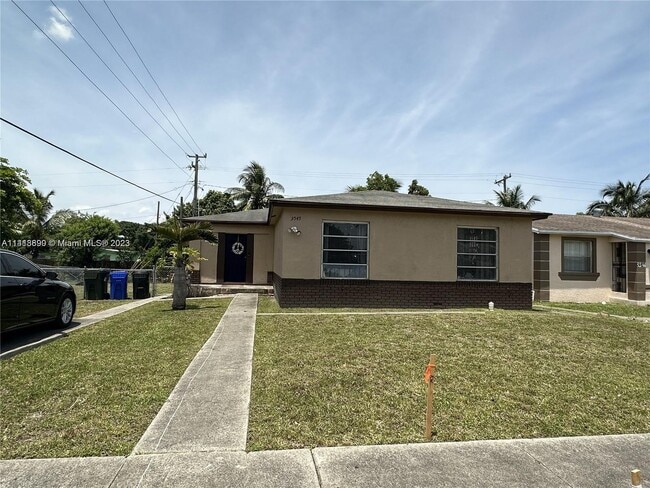 Photo - 3545 SW 12th Ct