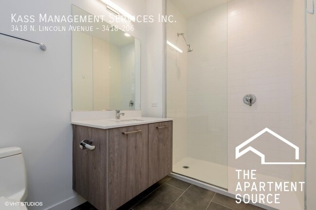 Photo - 3420 N Lincoln Ave Unit 206