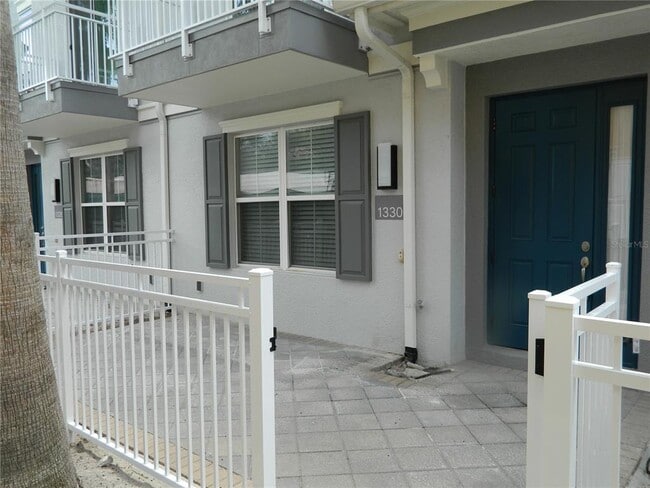 Photo - 1330 Bolton Pl