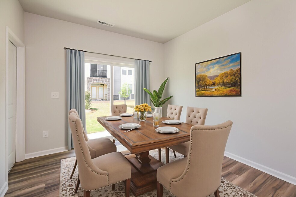 2812 Summer Townes Wy
