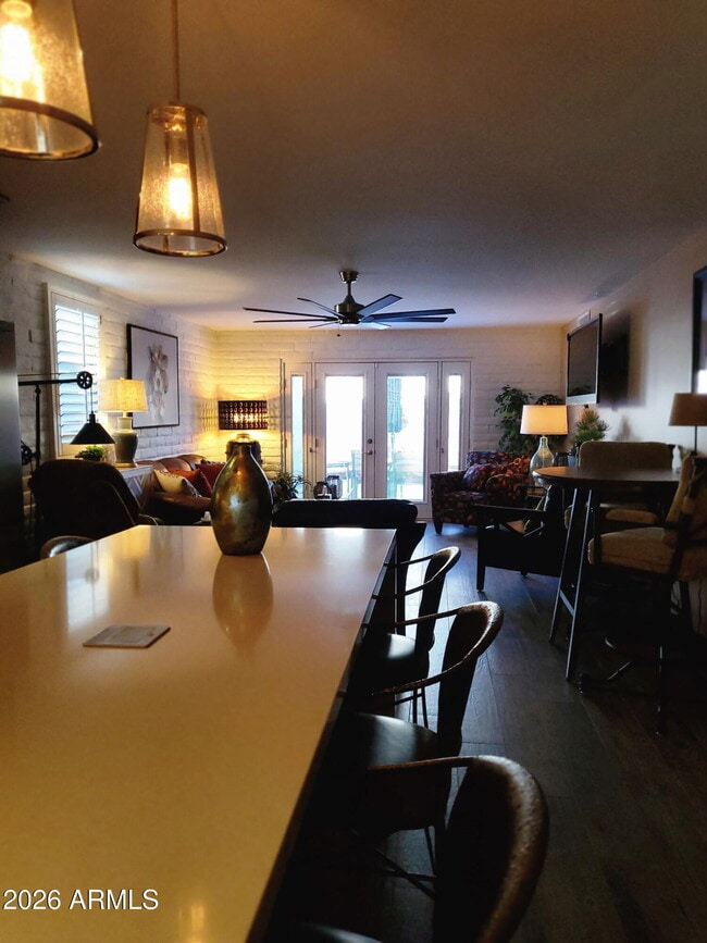 Photo - 3737 E Turney Ave Unidad 131