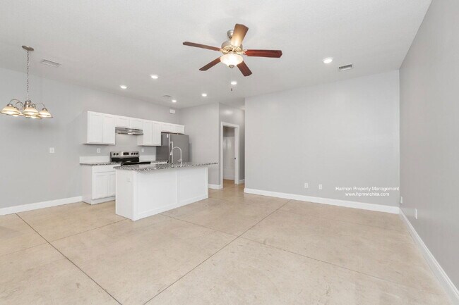 Photo - 5527 S Handley St