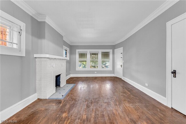 Photo - 1353 Phelps Ave Unit 2