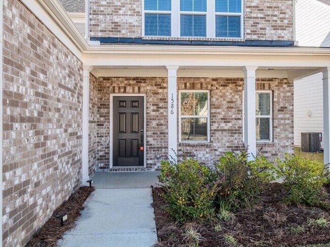 Photo - 1586 Maston Rd